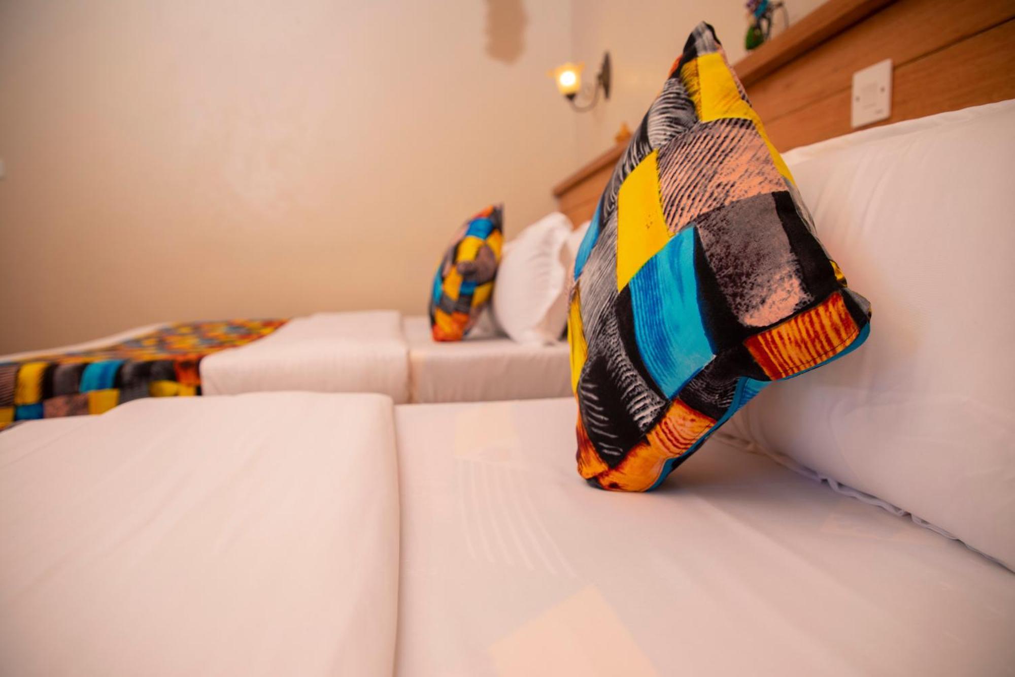 Kaswa Lodge Fort Portal Esterno foto